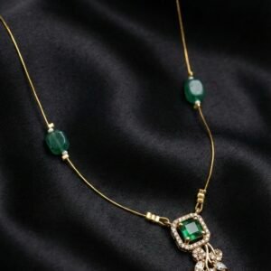Emerald Bloom Invisible Chain Necklace
